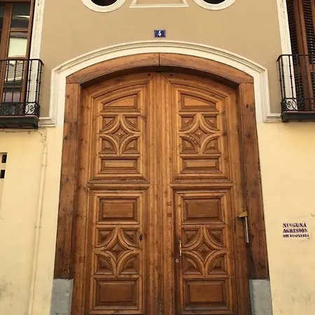Az El Balcón De Espoz Y Mina I * Saragoça